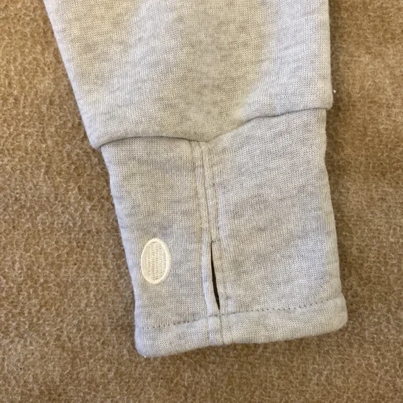 Gray Cat hoodie for carrying kittens/small cats - Picture 6 of 7